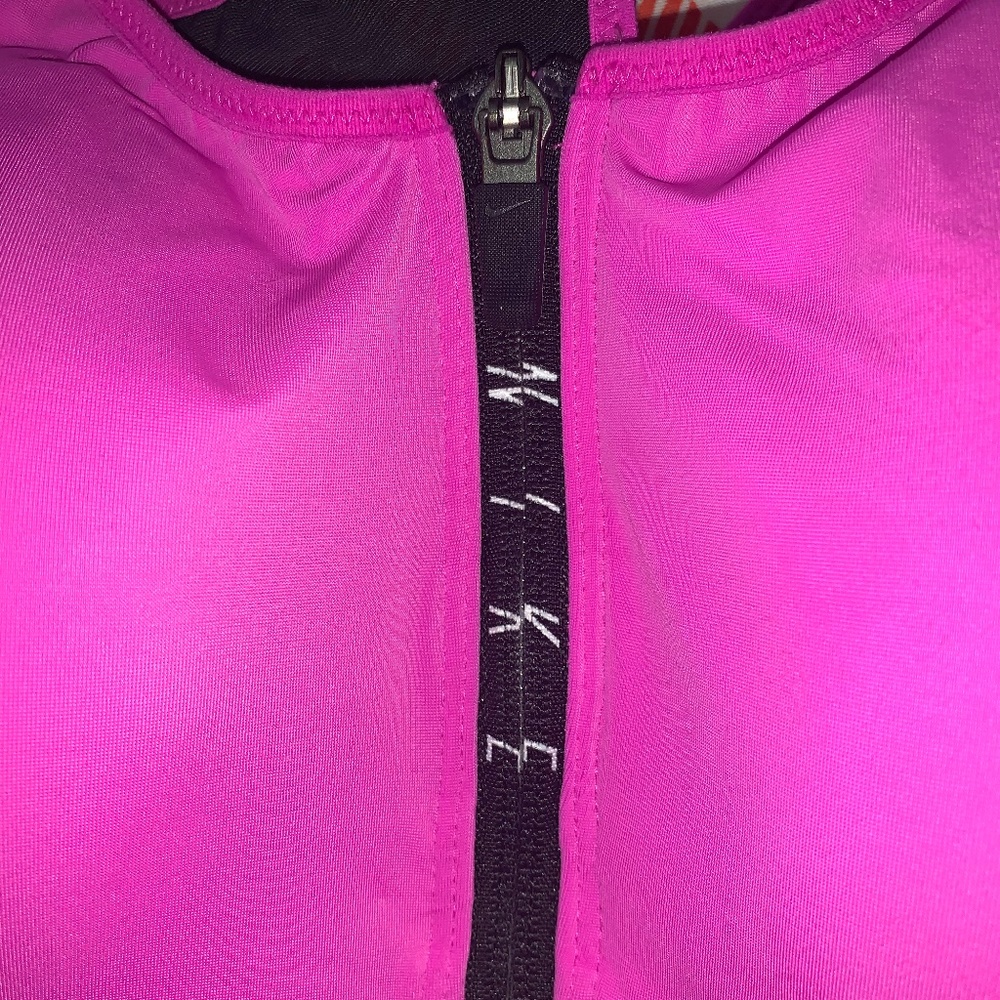 Hot Pink Push-up Sports Bra - Picture 3 of 4